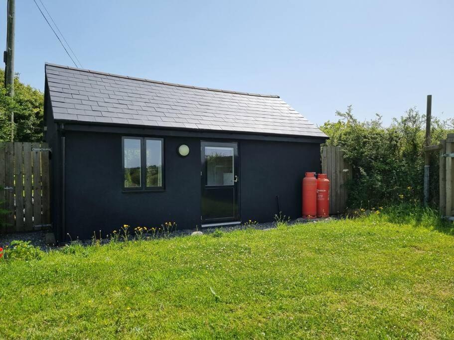 Hallegan Annexe With Private Garden And Woodland Camborne Exterior photo